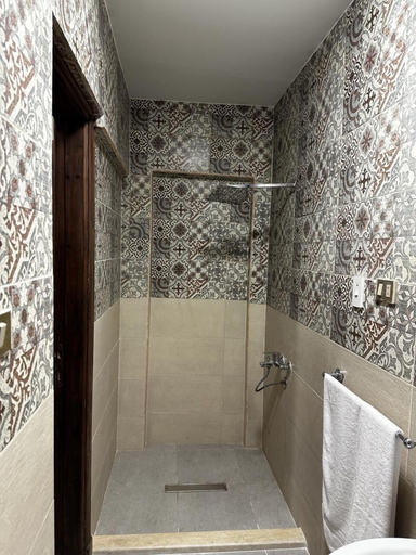 Bathroom 5, Pyramids Era View, Al-Ahram
