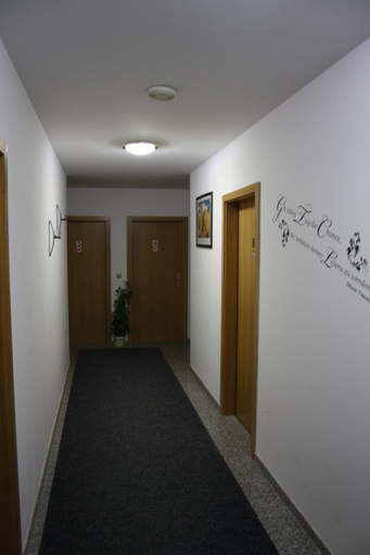 Others 5, Pension Kirchenwirt, Landshut