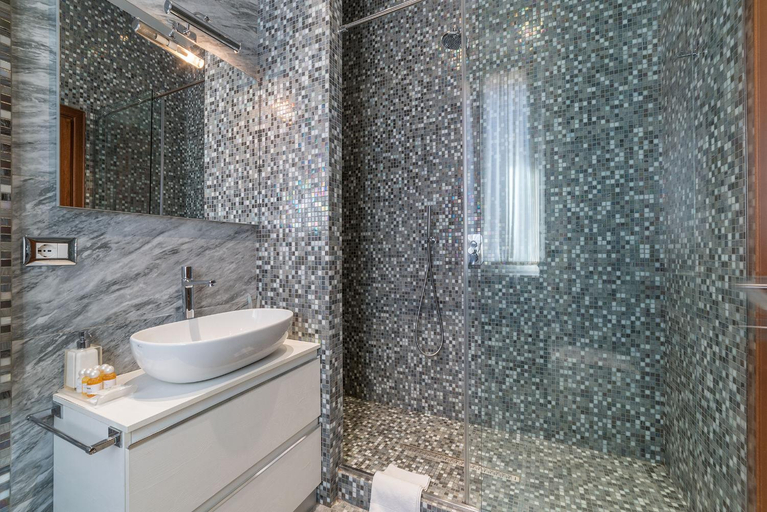 Bathroom, 900 Lazio | Lazio-Emilia-Corte, Roma