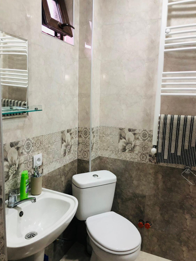 Bathroom 2, Borjomi inn, Borjomi