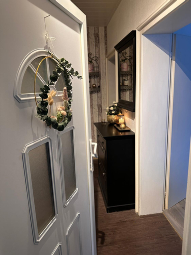 Others 4, 4 Zimmer 11 Personen Wohnung Garten Terrasse Grill 2 Badezimmer, Wuppertal