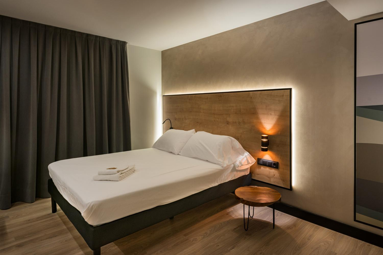 Bedroom 3, ibis Styles Figueres Ronda, Girona