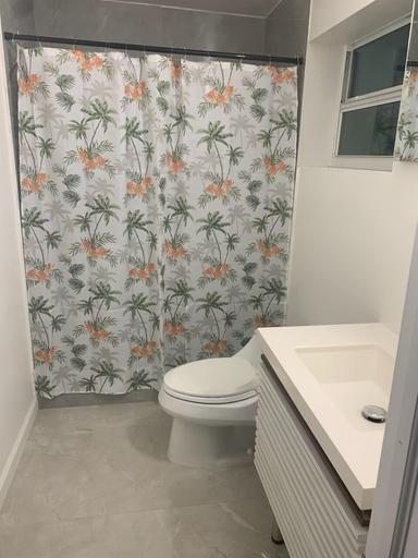 Bathroom 3, FLiXBed The Latinx - MIA Airport, Miami-Dade