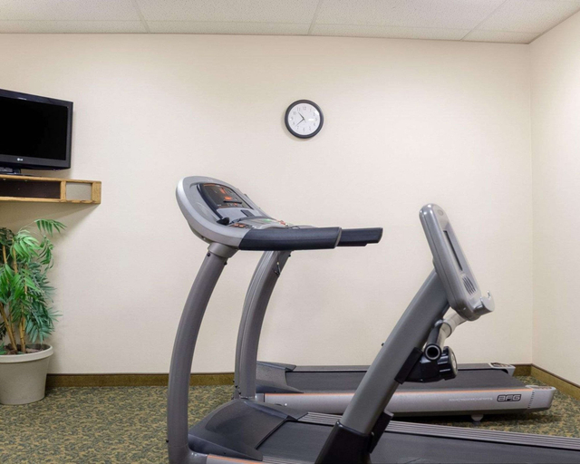 Others 5, Quality Inn Bismarck I-94, Burleigh