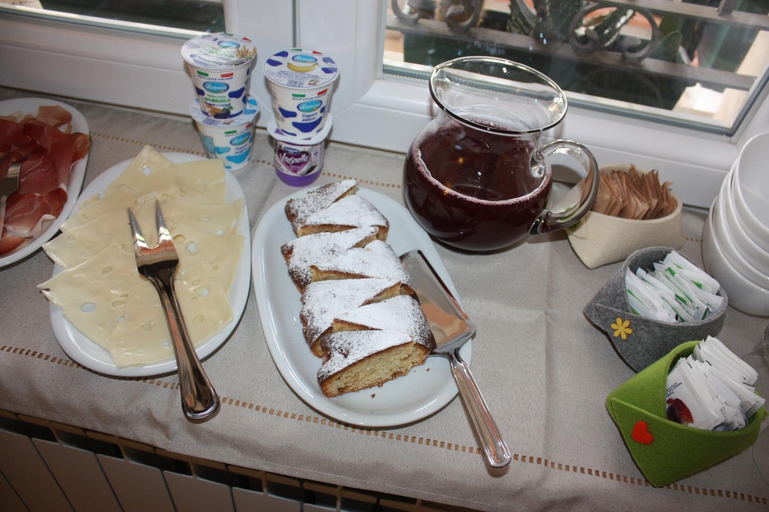 Food & Drinks 5, B&B Brixius, Verona