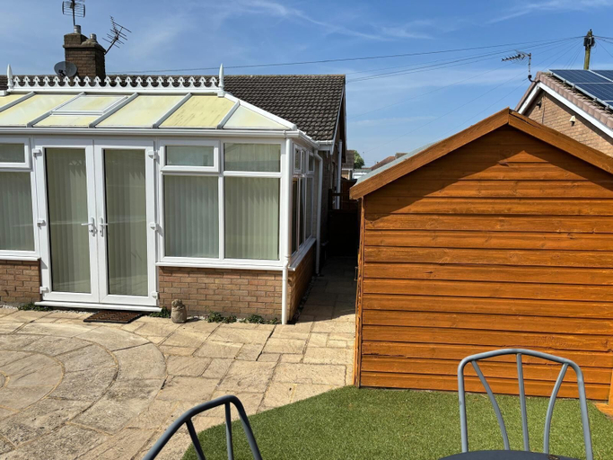 Exterior 5, Bungalow-2bed-1bath-petfriendly-parking, Lincolnshire