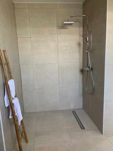 Bathroom 4, Nakolodge 3 chambres -piscine / jardin privés, Sainte-Anne
