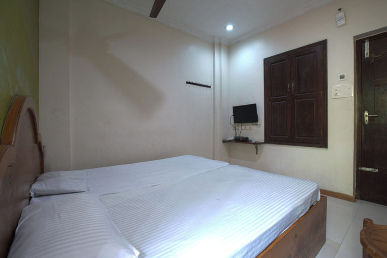 Bedroom 2, JAYA BHARATHI LODGE, Kanniyakumari