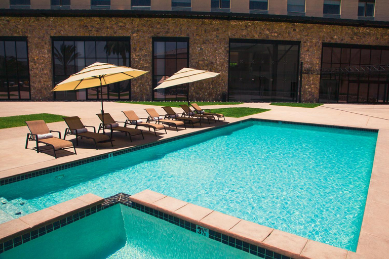 Sport & Beauty 2, Hotel Kumiai Inn, Tecate