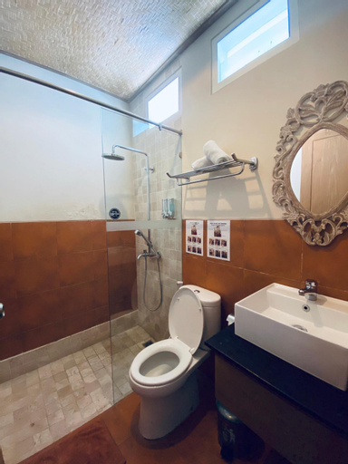 Bathroom 9
