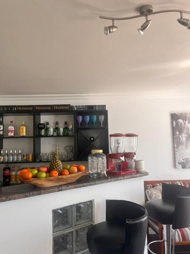 Food & Drinks 4, Cozy Camps Bay House with sea & Mountain View’s, City of Cape Town