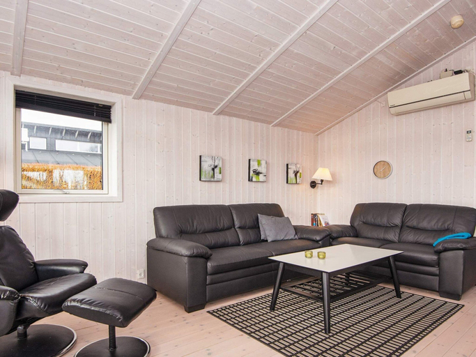 Others 5, 5 Star Holiday Home in Juelsminde, Hedensted