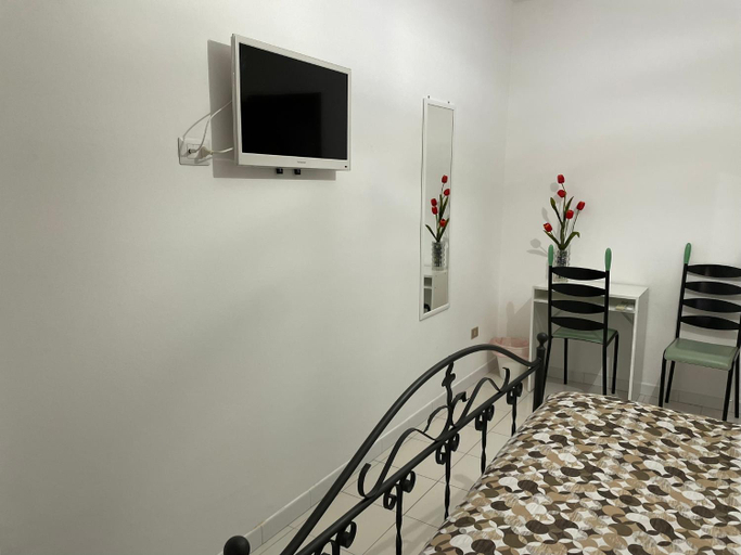 Others 5, B&b Binario38, Benevento
