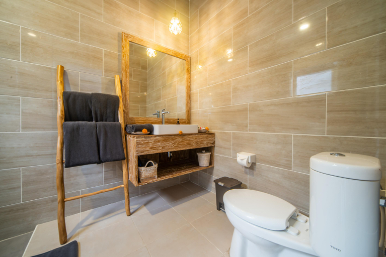 Bathroom 4, Kanasa Villa, Gianyar
