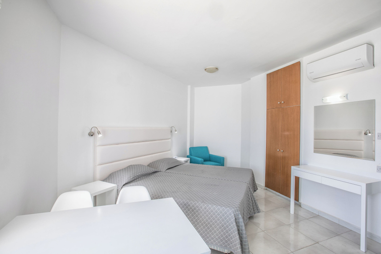 Bedroom 3, Papantonia Hotel Apartments