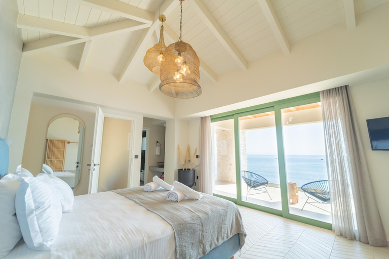 Others 5, Villa Esperanza, Ionian Islands