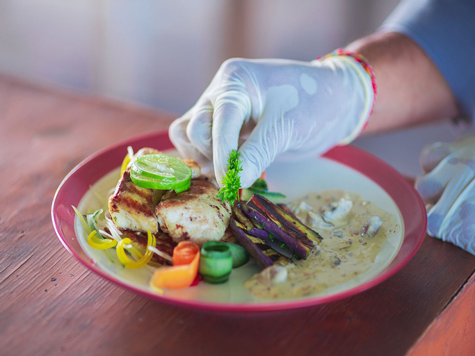 Food & Drinks 7