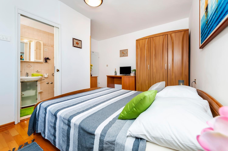 Bedroom 2, Apartment & Rooms Graciela, Rovinj