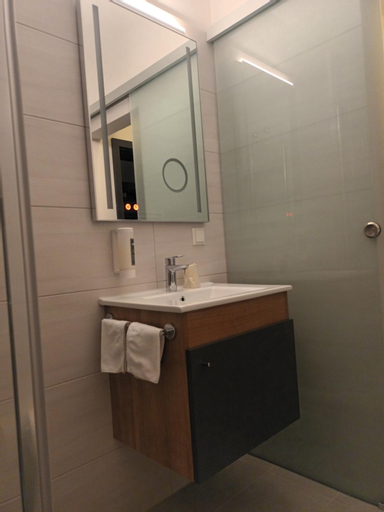 Bathroom 4