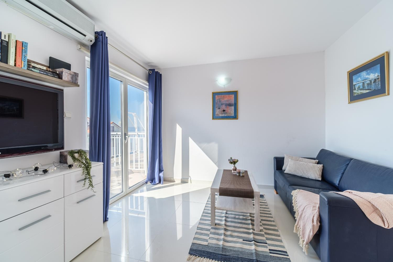 Shared lounge/TV area 2, Luka's SEA View Terrace & Steps from the Beach apartment, Supetar