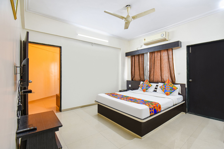 Bedroom 3, Via Yashraj Inn, Pune