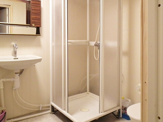 Bathroom, 5 Person Holiday Home in Vandve, Dønna