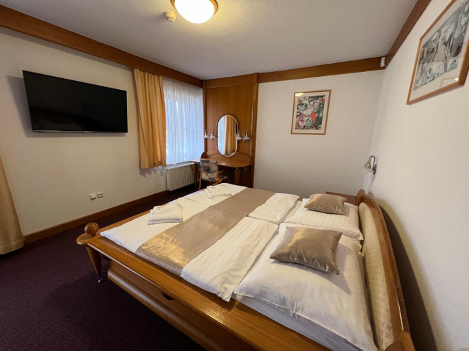 Bedroom 2, YURA hotel Celadna BAZEN A SAUNY ZDARMA, Frýdek-Místek