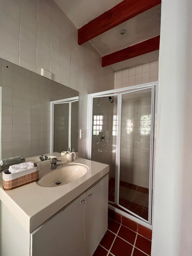 Bathroom 3, Cozy Camps Bay House with sea & Mountain View’s, City of Cape Town