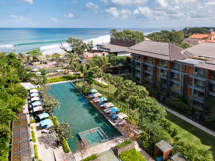 Exterior & Views 26