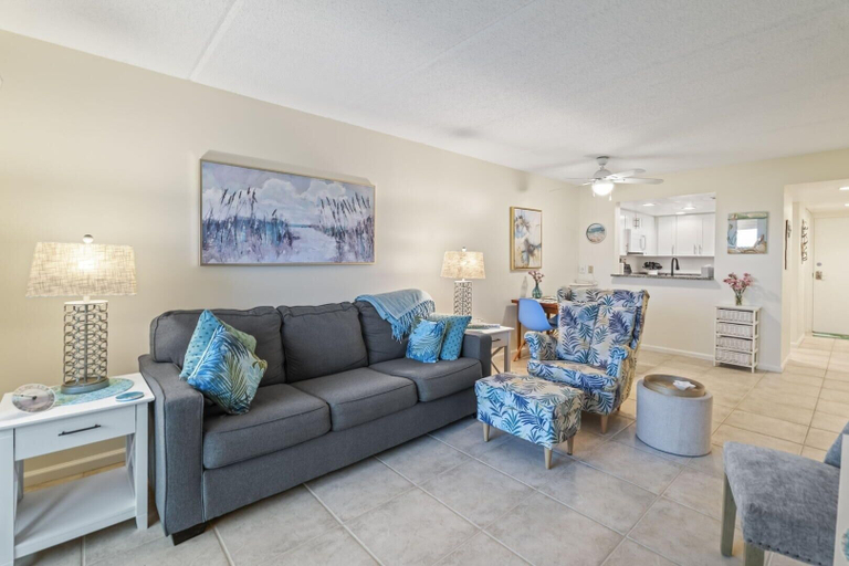 Others 4, Life's A Beach~oceanfront 2 Bedroom Condo by RedAwning, Saint Johns