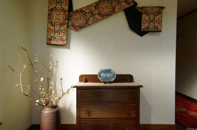 Public Area 3, Atelier Bee's Knees Bed & Breakfast, Ikoma