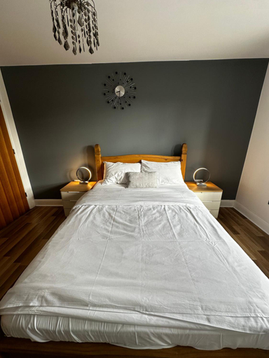 Bedroom, Two Bedroom Flat Town Centre Colchester, Essex