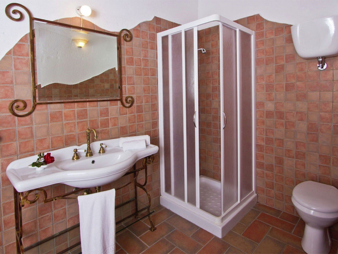 Bathroom 4, Stunning Villa in Apecchio with Hot Tub, Pesaro E Urbino