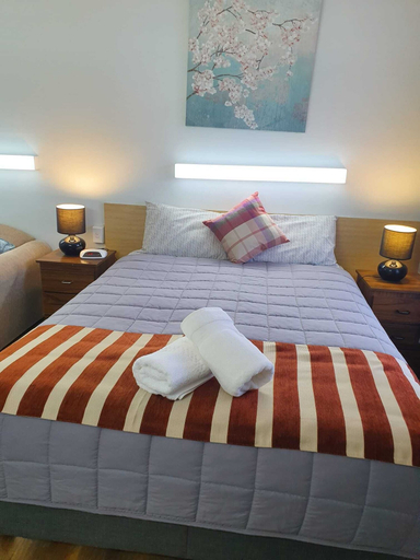 Bedroom 2, Morwell Parkside Motel, Latrobe - Morwell
