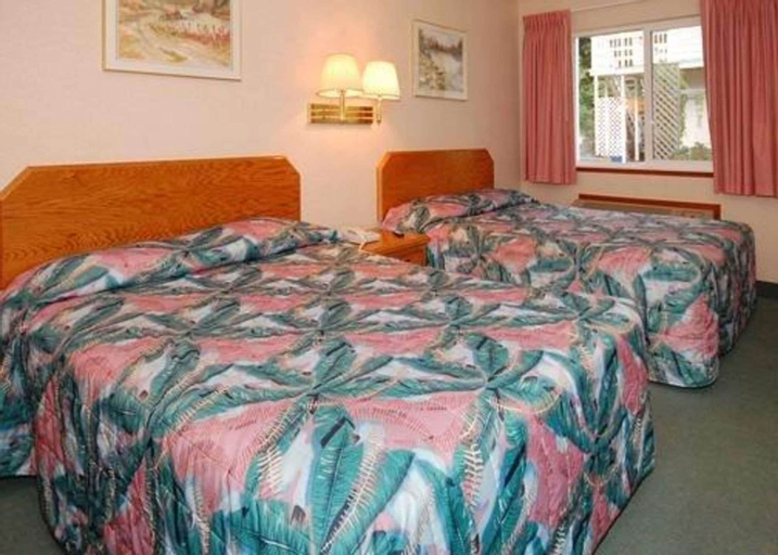 Bedroom 8