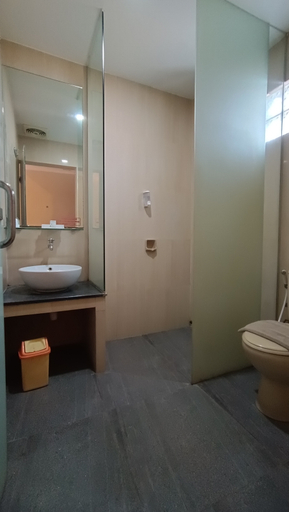 Bathroom 3, Puri Perdana Blitar, Blitar