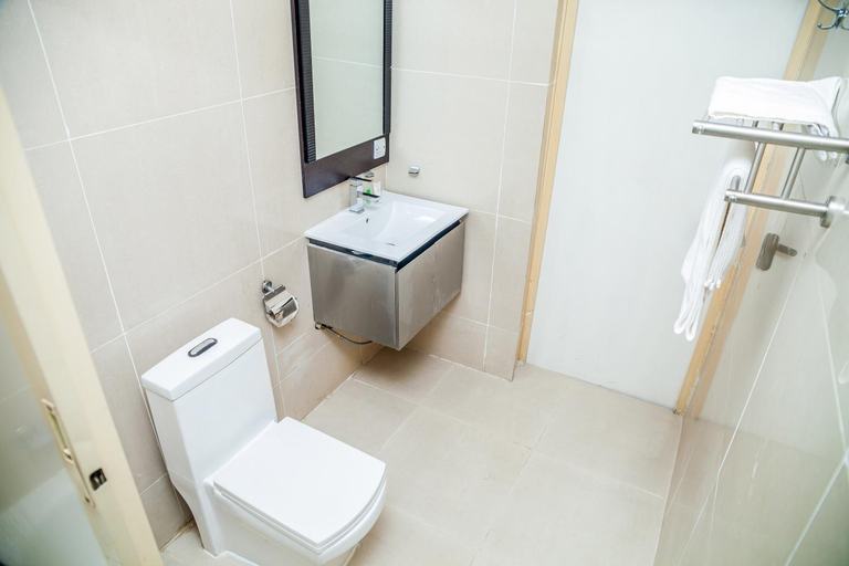 Bathroom 2, G61 HOTEL, Kosofe