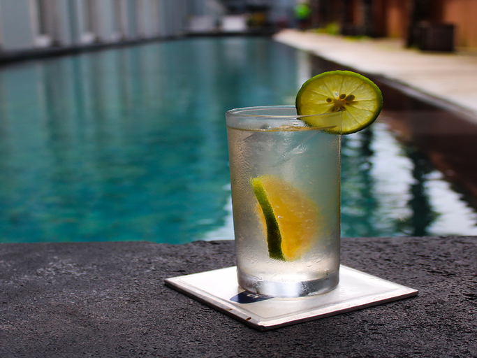 Food & Drinks 14