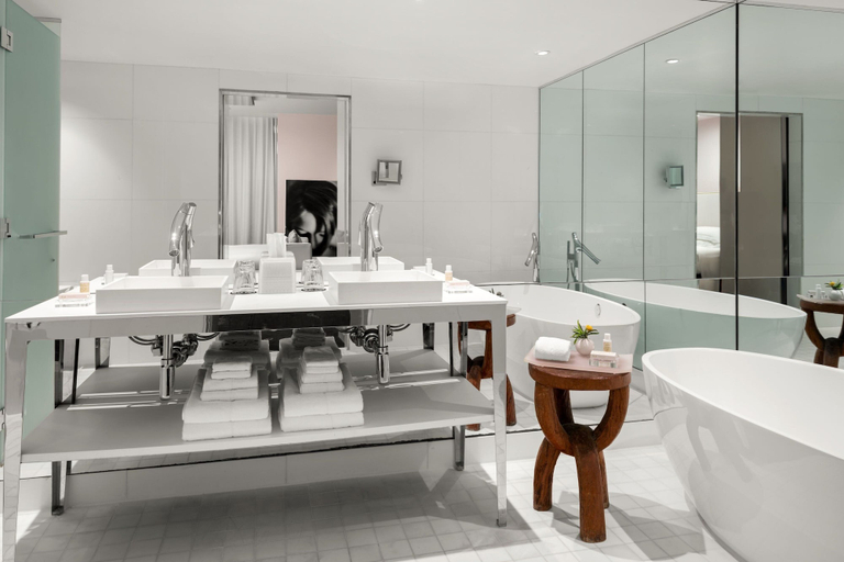 Bathroom 4, Dua Miami, Autograph Collection, Miami-Dade