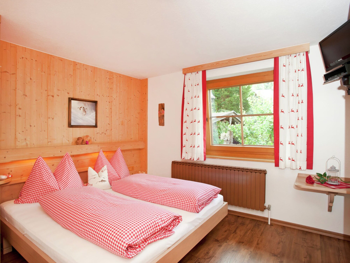 Bedroom 2, Apartment Near Zillertal ski Area, Schwaz