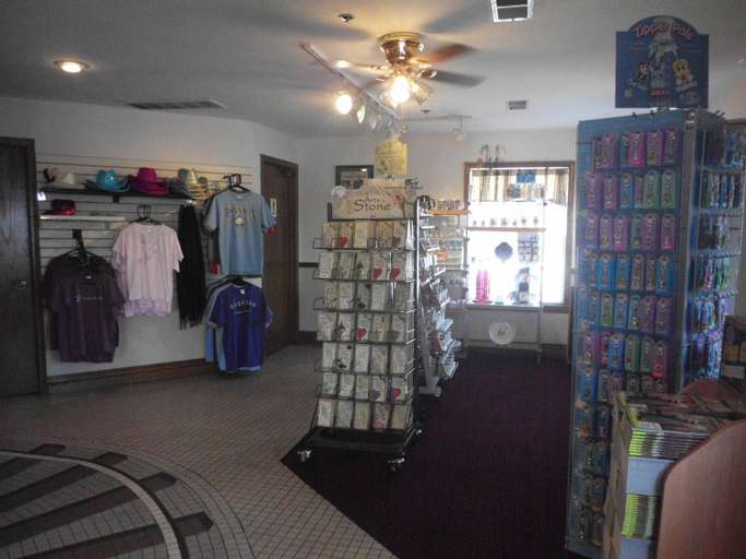 Public Area 2, Dutton Inn, Taney