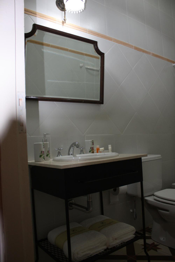 Bathroom, Carmine Hotel Apart, Exaltación de la Cruz