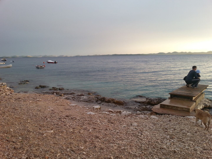 Others 3, Spacious Holiday House Hana, Sleeps 12, Pašman