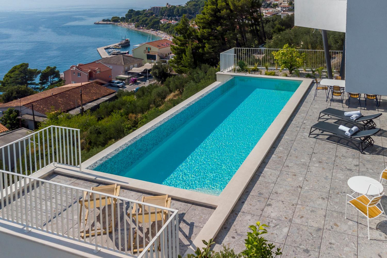 Others 5, Villa Monachus 2, Brela