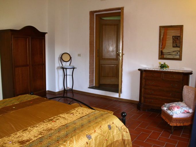 Bedroom 2, Restful Farmhouse with Pool near Forest in Vinci, Florence