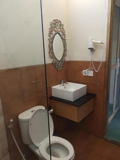 Bathroom 15