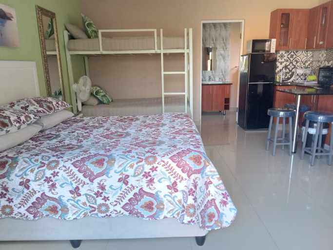 Bedroom 2, SONHOS dreams Self catering Garden Cottages, Mangaung