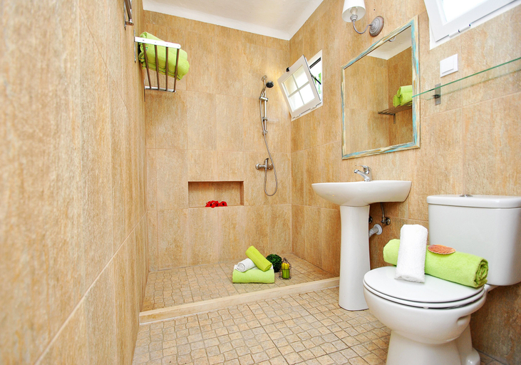 Bathroom 4, Villa AlGharif, Albufeira