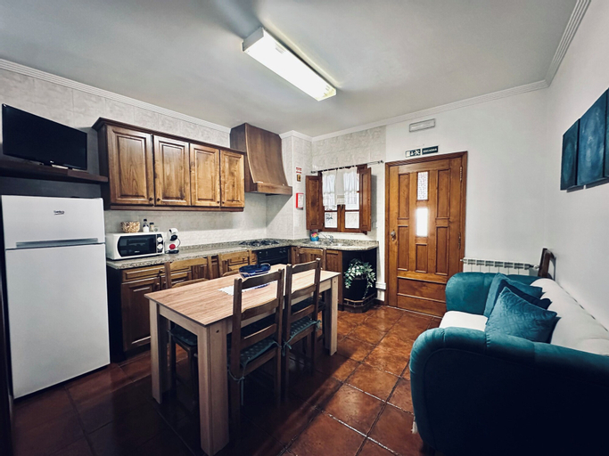 Dining Room 4