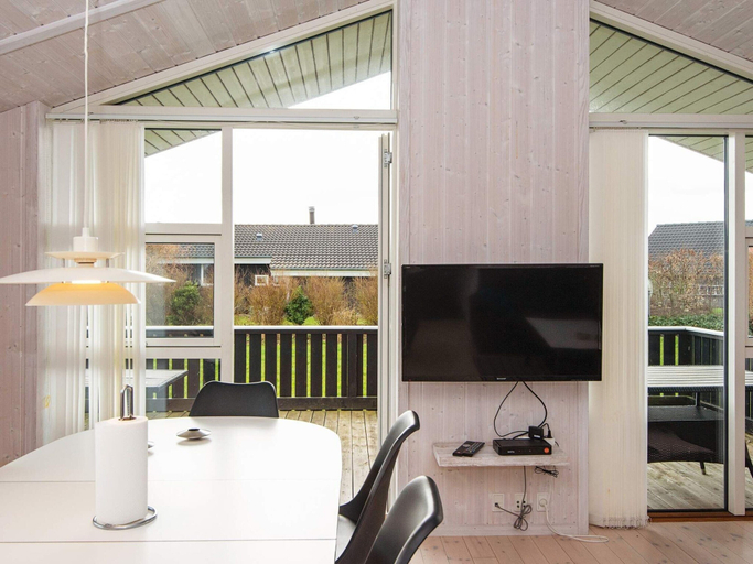 Others 5, 5 Star Holiday Home in Juelsminde, Hedensted